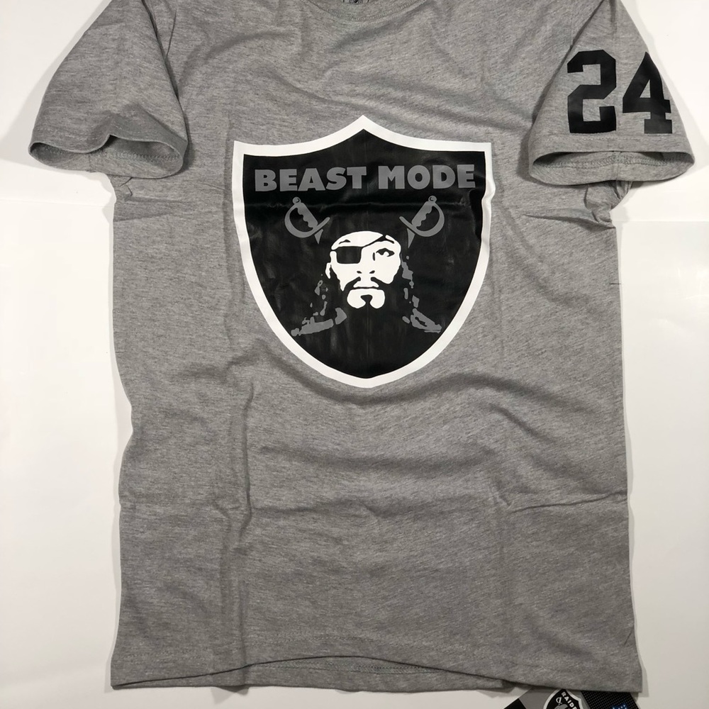 Raiders t shirt